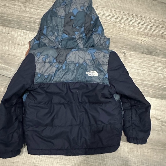 The North Face Kids Blue Jacket - Picture 3 of 3